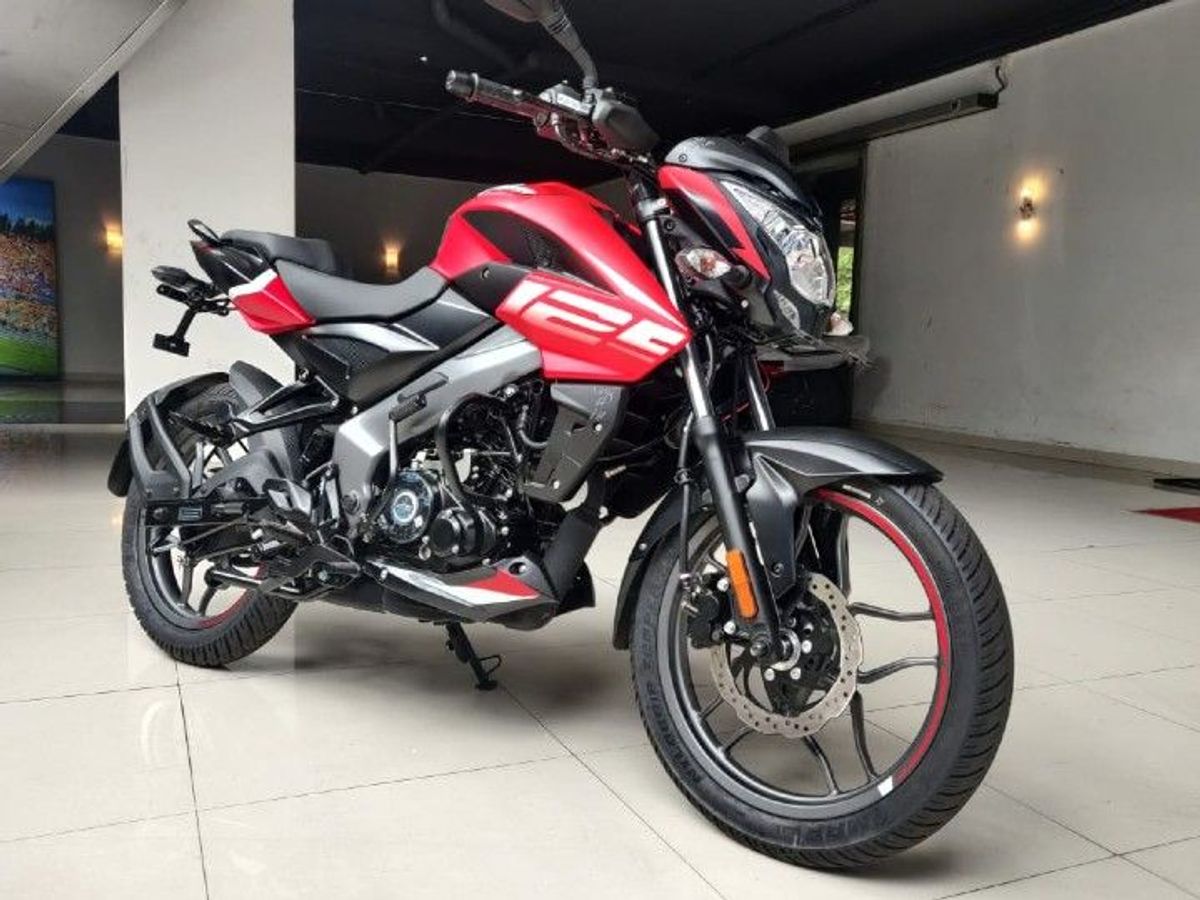 Bajaj Pulsar NS125 sports bike side view India 2026