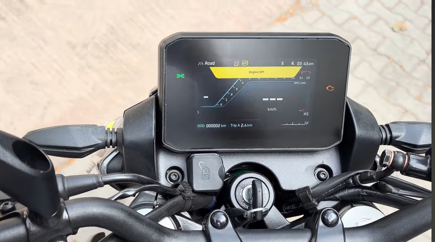 New Bajaj Pulsar NS400Z 2026: TFT Display, Google Maps & Features