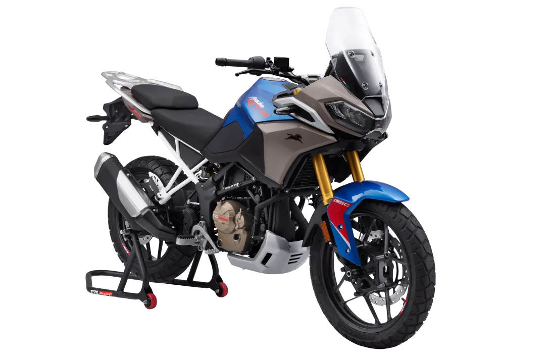 TVS Apache RTX 300 cornering on highway